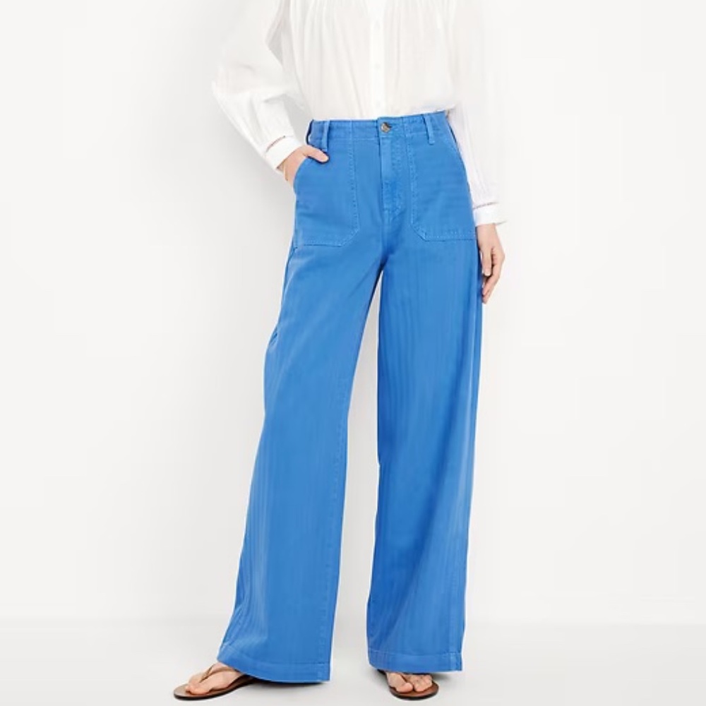 High-Waisted Baggy Wide-Leg Jeans